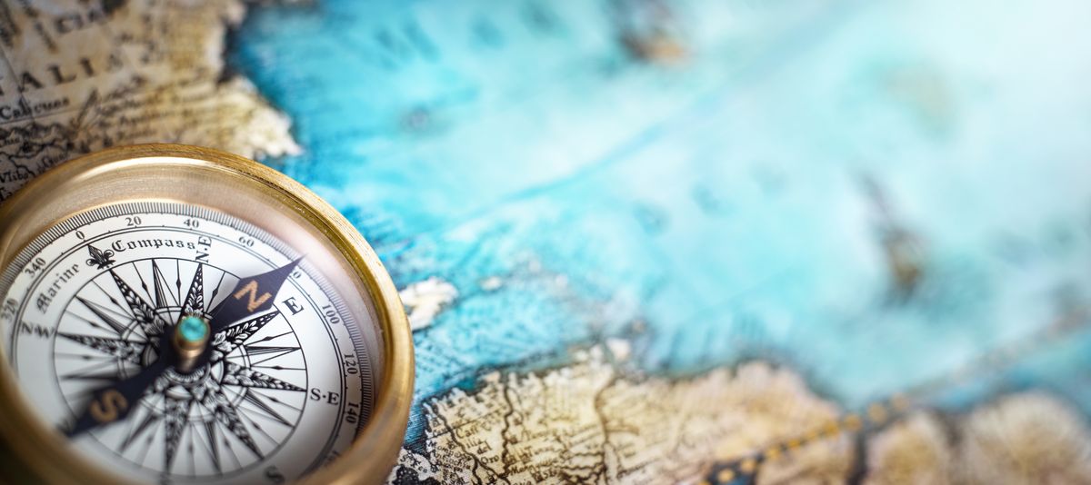 Kompass auf Karte